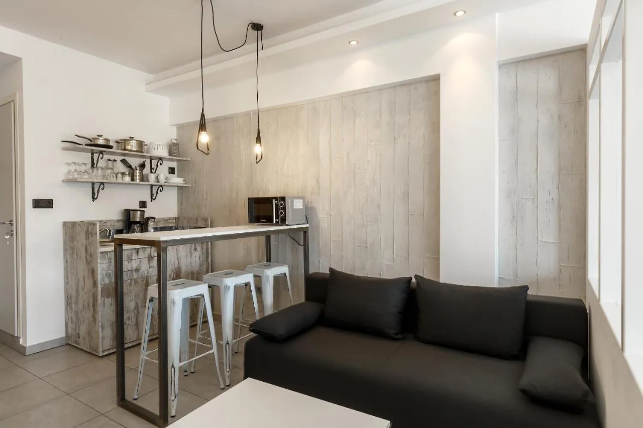 Evel'S Home Suites Thessaloniki