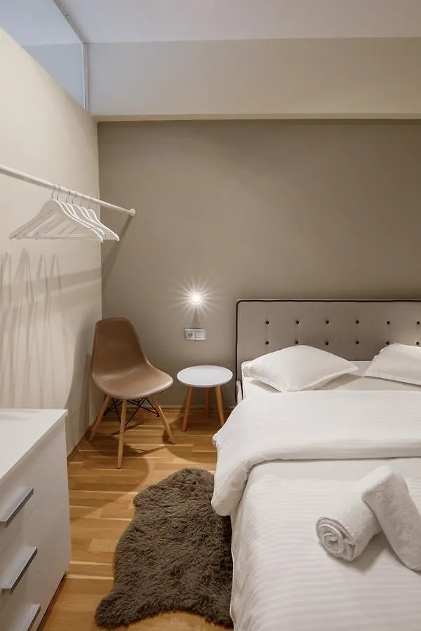 アパート Evel'S Home Suites テッサロニキ ギリシャ